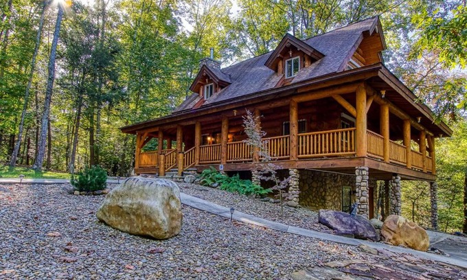 Cosby Casa | Sonshine By The Stream, Next To A Stream, 685 FREE tickets each paid day