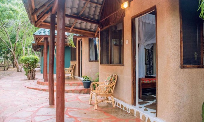 Galu Cabaña | Soothing 1-bedroom cottage in Diani Beach-10