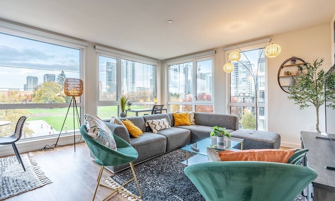 West Bellevue Apartamento | Sophari's Apartments in Bellevue