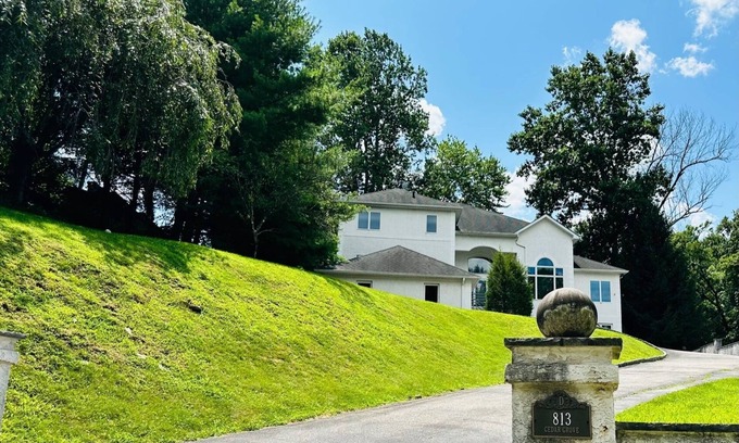 Broomall Apartamento | Sophia's MANOR C at the quiet & peaceful suburb
