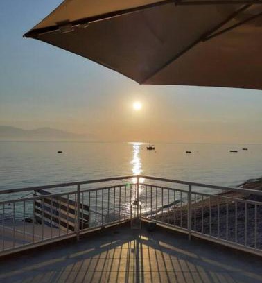 Xylokastro-Evrostina Apartamento | Sophias house by the sea!