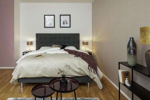 Podoli Apartamento | Sophisticated Condo in Nusle by Prague Days