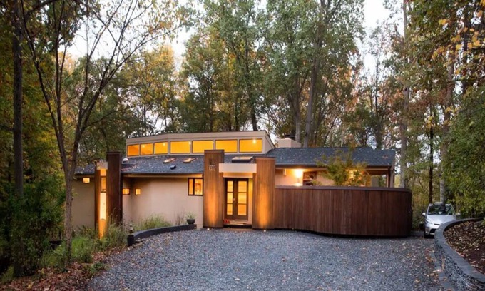 Dumbarton Casa | Sophisticated Private Retreat, HotTub/Biking/Walking Trails/Kayaking,