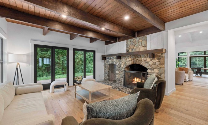 Union Hill-Novelty Hill Casa | Sophisticated Retreat in the Heart of Redmond – Nature & Luxury Combined #41901