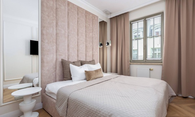 Sopot Centrum Apartamento | Sopot downtown luxury apt Monte Cassino St, 1 min walk to pier & beach