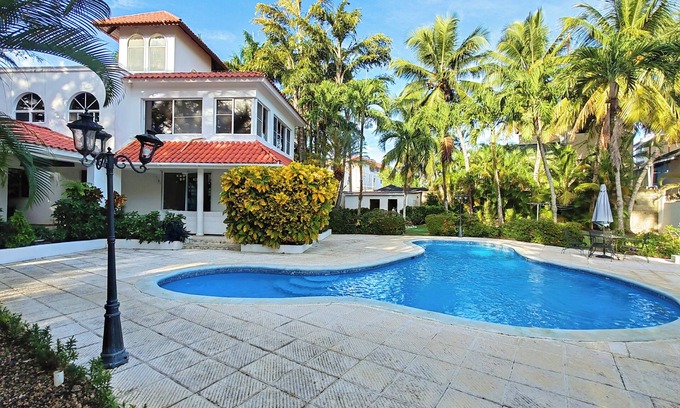 Villas Ana Maria Villa | Sosua 7 Bedroom Mansion Bachelors Allowed + Bonus