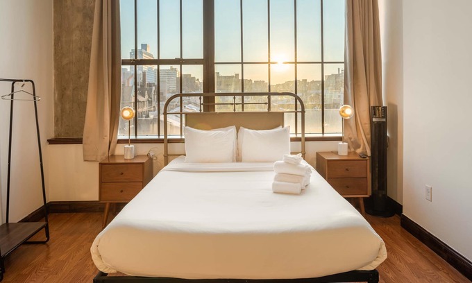West Poplar Apartamento | Sosuite Studio Penthouse w W/d, Gym, On-site Bar