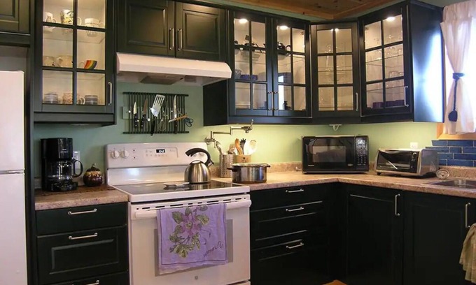 Coboconk Casa | Sought-after 2-bedroom boathouse apartment right on the Gull Rivern