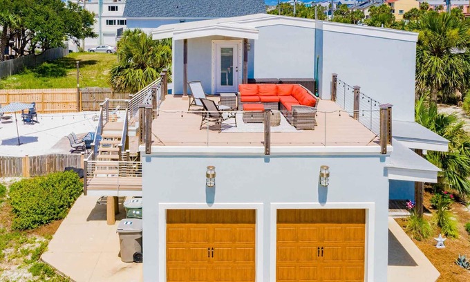 Villa Segunda Casa | Soundside - Stunning Gulf Views, Steps to Beach!