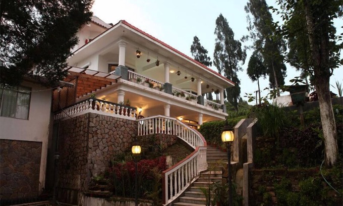 Kurseong Hotel | Sourenee Tea Estate & Boutique Resort