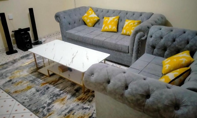 Mbotela Cama Y Desayuno | South B 1 bedroom Airbnb Apartment - Nairobi Kenya
