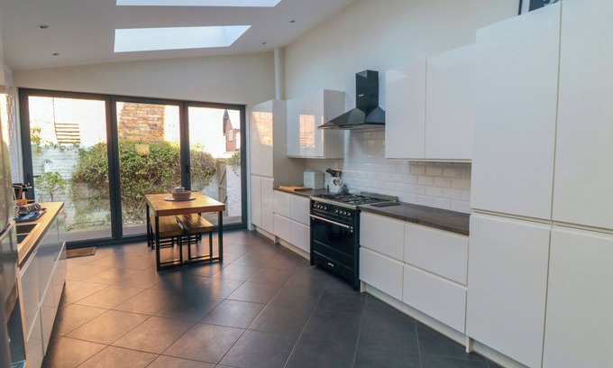 South Cliff Cabaña | South Bay House