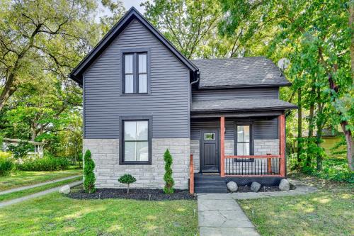 Near Northwest Casa | South Bend Stay Close to Notre Dame!