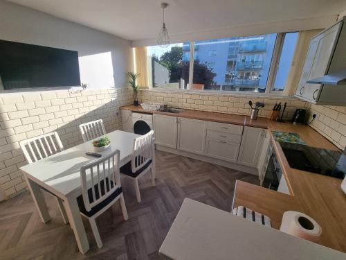 Shirley Casa | South Birmingham homestay - near HS2, Solihull, NEC & BHX