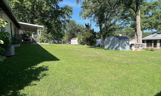 Mehlville Casa | South County ranch house walking distance to Grant Trail