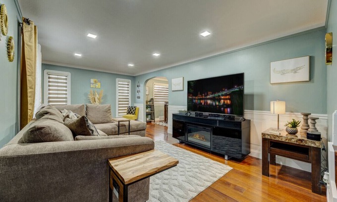 South Euclid Apartamento | South Euclid Home 10 Minutes to Cleveland Clinic