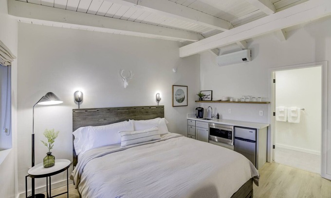 Lakeside Park Apartamento | South Lake Chalet #8-New Boutique Suite-Minutes to Heavenly & Lake Tahoe