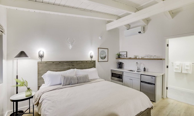 Lakeside Park Apartamento | South Lake Chalet #10-New Boutique Suite-Minutes to Heavenly & Lake Tahoe