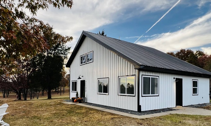 French Lick Casa | South Liberty Inn- cozy getaway minutes away from Patoka Lake