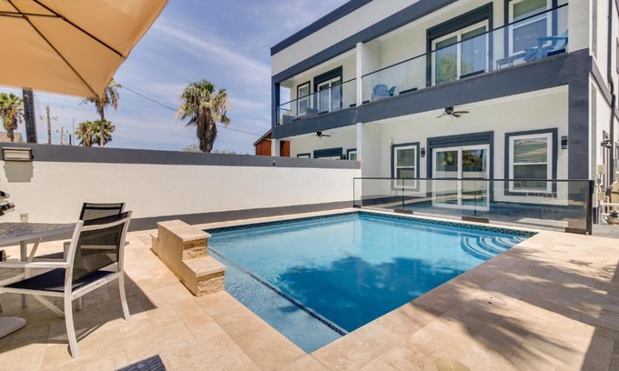 South Padre Island Casa | South Padre Island Retreat Private Pool!