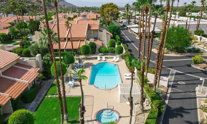 Canyon Corridor Condominio | South PS Canyon Villas 2 Bedroom Townhome