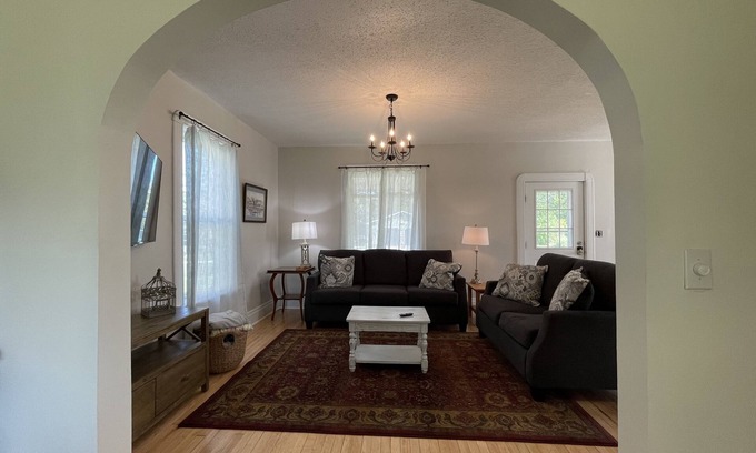 Ashland Casa | South Superior Escape