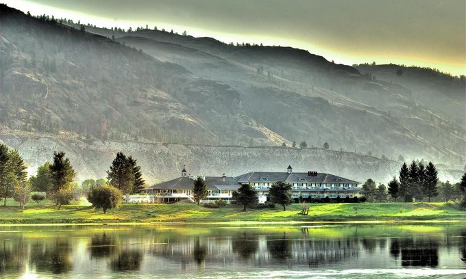 Kamloops Hotel | South Thompson Inn & Conference Centre