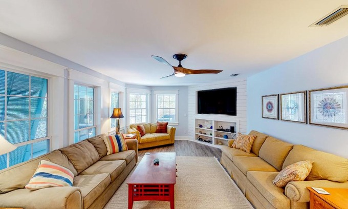 Inlet Beach Casa | South Walton's Gem