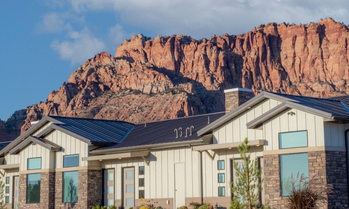 Hildale Hotel | South Zion Inn & Suites