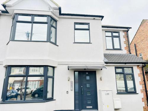 Southall Broadway Casa | Southall Edge Inn