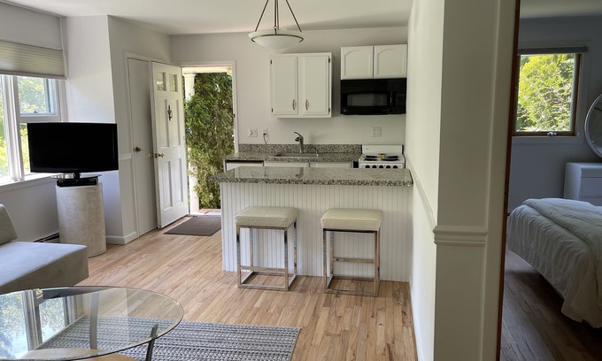 Village of Southampton Apartamento | Southampton Village Walk to All