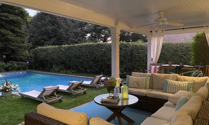Southampton Casa | Southampton Village-POOL, TENNIS, BEACH CHAIRS, BEACH BIKES