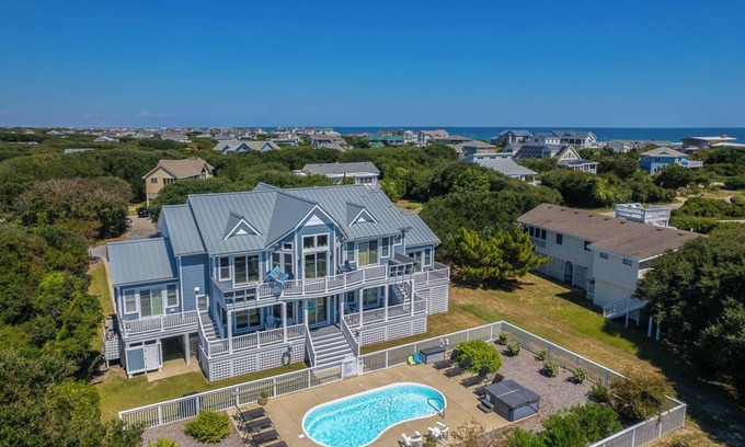 Southern Shores Casa | Southern Belle 🏖️Gorgeous oceanside 7 BR home w/Private Pool & Elevator🏖️