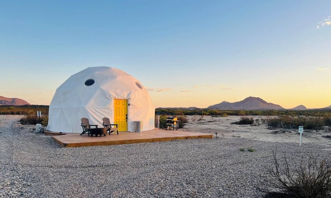 Terlingua Alquiler De RV | Southern Boho inspired Geodesic Dome nestled up next to Big Bend National Park.