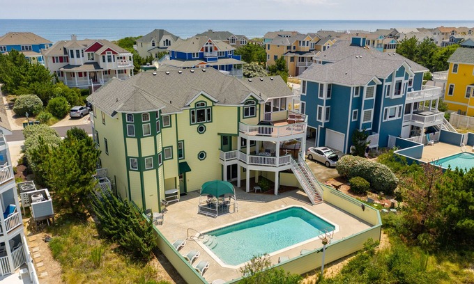 Buck Island Casa | Southern charm house in gated community with private heated pool & hot tub