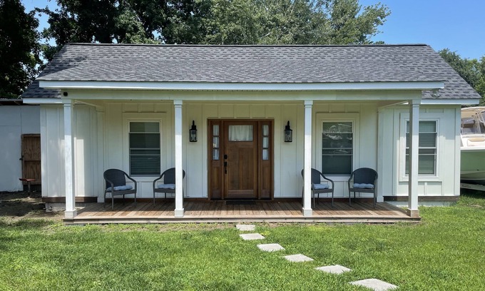 Mount Pleasant Cabaña | Southern Escape in Mt. Pleasant, SC – Close to Beaches & Historic Charleston!
