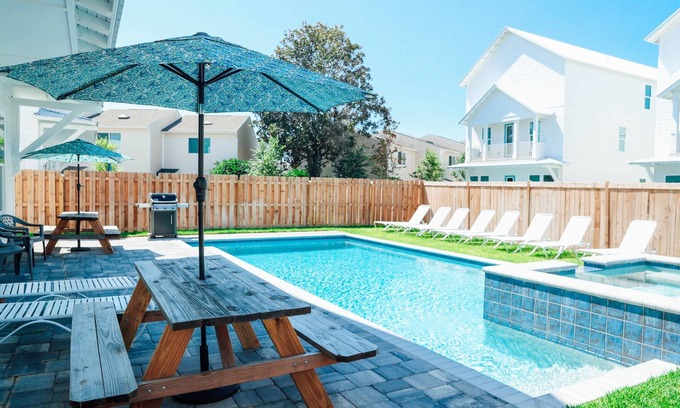 Avalon Beach Estates Casa | SOUTHERN GRACE - GOLF CART INCLUDED-GAME ROOM- BRAND NEW - PRIVATE POOL & SPA