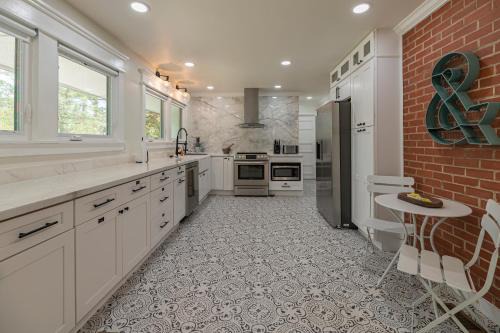 West Southern Pines Casa | Southern Pines Gem with 2 Master-King Suites