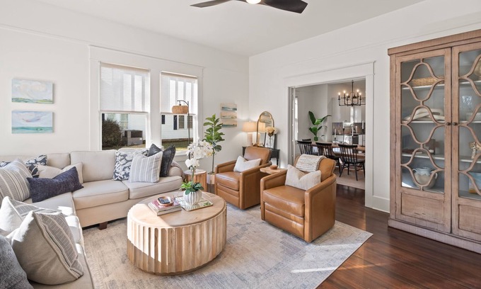 Northport Casa | Southern Serenity: 3-Bed Bungalow, Perfect for Game Days & Downtown Explorations
