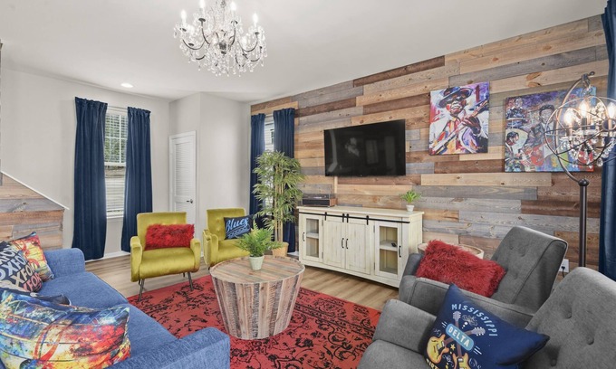 Oxford Casa | Southern Style Home! 4 Luxe K Suites+Shuttle POOL!