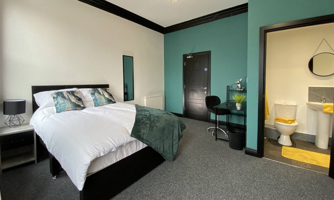 Southport Casa | Southport Central En-Suite Rooms