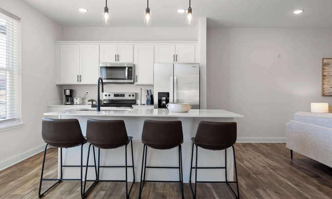 Chattanooga Apartamento | Southside Chattanooga - Chic 2BR at The Poplin