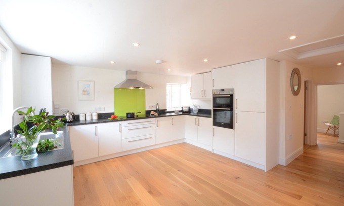 Southwold Cabaña | Southwold Arms Apartment