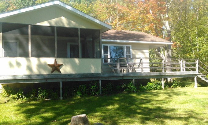 La Pointe Cabina | La cabaña del Sowl, Ubicado en 20 acres en la isla de Madeline
