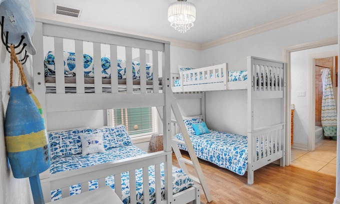 Sand Point Casa | Sp2063- Coastal Distancing