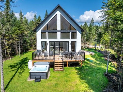 Shannon Chalet De Esquí | Spa and Pool Table - Chalet Ayoka