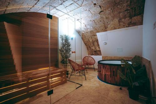 Quartier Vieux Marche-Cathedrale Apartamento | Spa du palais jacuzzi sauna - Rouen centre - free parking
