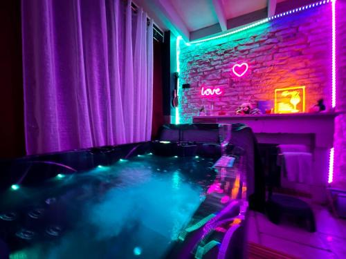 Avanton Casa | Spa, gite à 5 min du Futuroscope