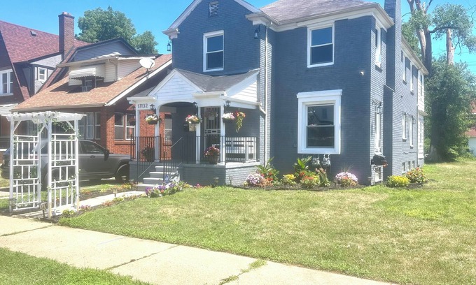 Detroit Apartamento | Spa Retreat