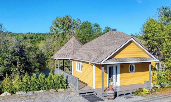 Prevost Chalet De Esquí | Spa & River - Aux Berges du Nord